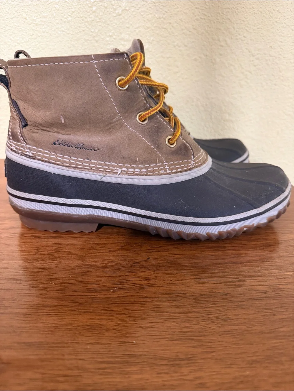 Eddie Bauer durable rubber